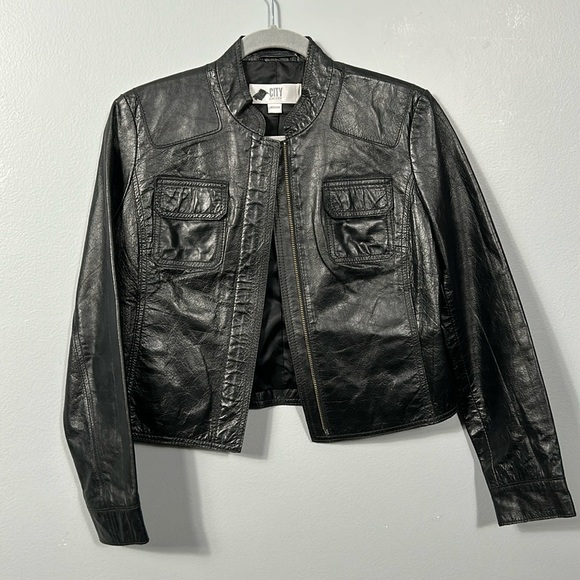 DKNY Donna Karan City Black Leather Jacket Moto Style Hard Leather size Petite - Picture 1 of 17